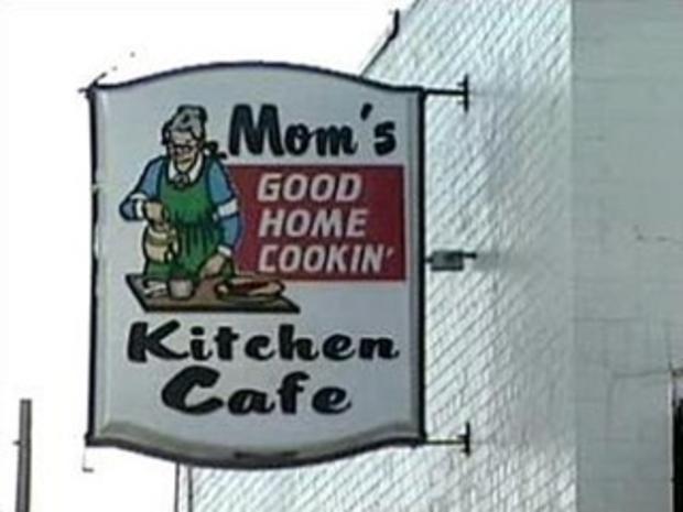 Mom's Kitchen Cafe 