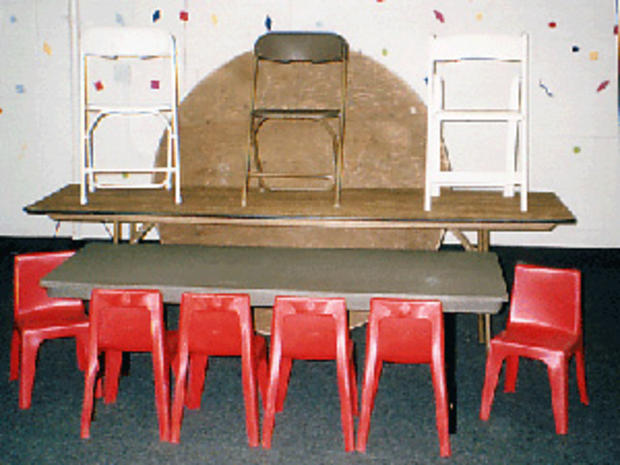 chairs_tables 