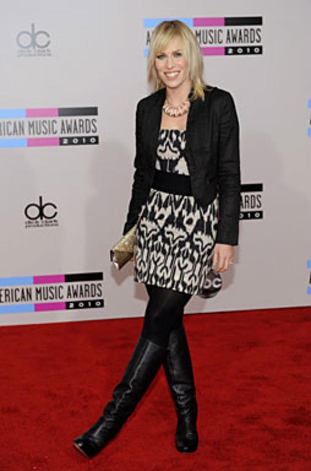  Natasha Bedingfield arrives at the 38th Annual American Music Awards on Sunday, Nov. 21, 2010 in Los Angeles. (AP Photo/Chris Pizzello  