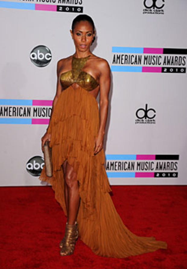 Actress Jada Pinkett Smith arrives at the 2010 American Music Awards held at Nokia Theatre L.A. Live on November 21, 2010 in Los Angeles, California. (Photo by Jason Merritt/Getty Images for DCP) 