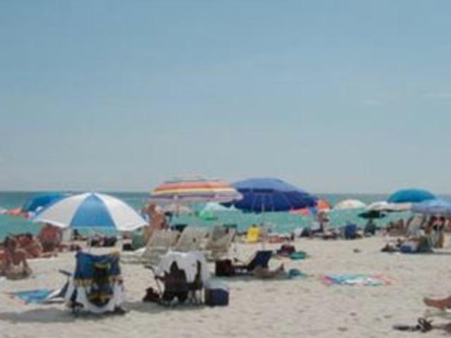 640px x 480px - South Florida's Best Nude Beaches - CBS Miami