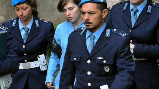 Amanda Knox Appeal: Makes Brief Court Appearance In Italy 
