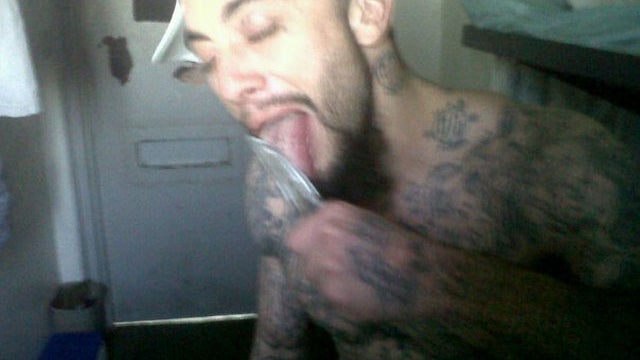 Justin Walker (PICTURES): Convicted Murderer Posts Pics from Prison on Facebook 