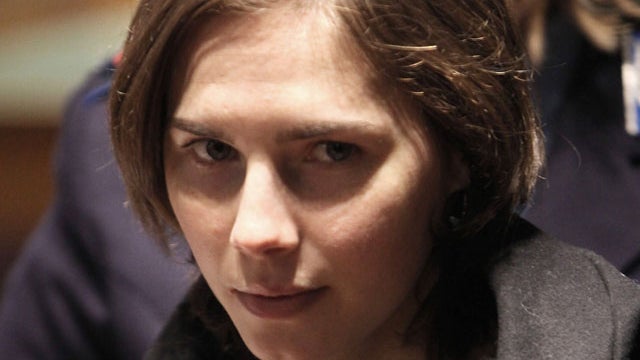 amandaknox_121410_10_1.jpg 