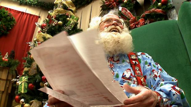 Santa Claus At The Mall Of America 