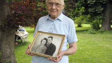 Widow Who Kept Corpses May Get Them Back 