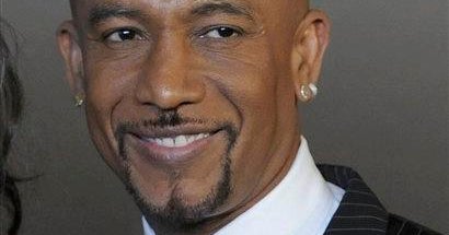 Montel Williams Cited for Pot Pipe at Milwaukee Airport CBS News(00)