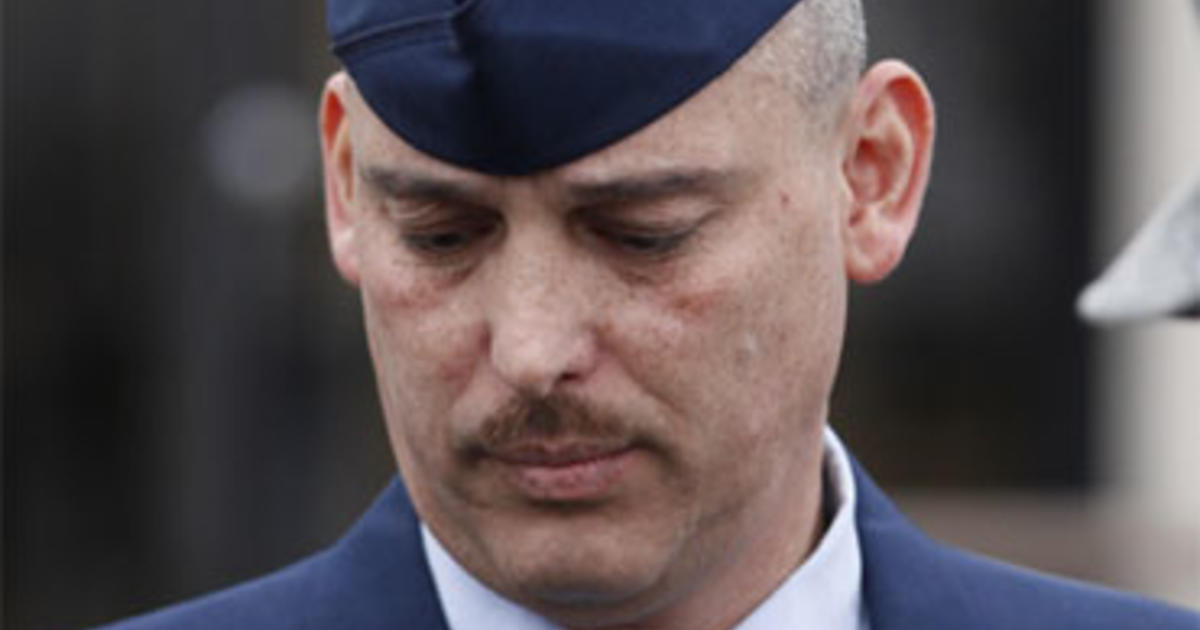 HIV-Positive Swinger Airman Gets 8 Years