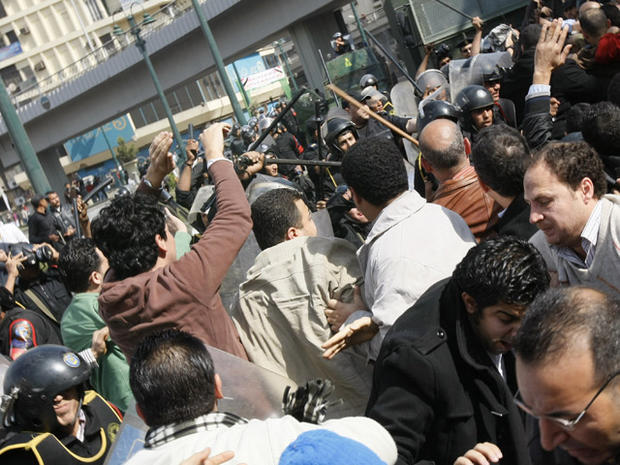 cairo_protests_108471523.jpg 