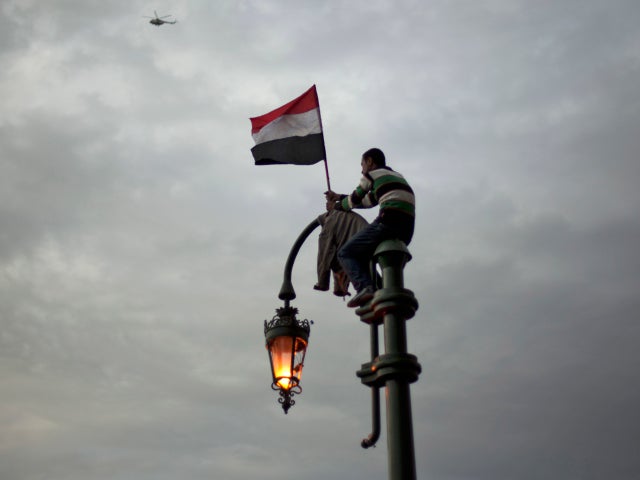 cairo_protests_AP11020407530.jpg 