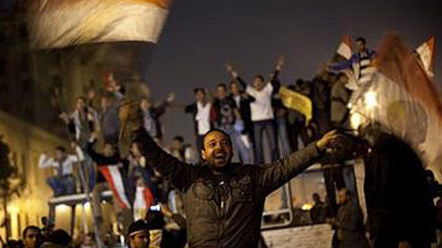 egyptians-celebrate-fall-of-mubarak-ap.jpg 