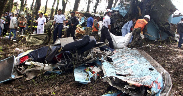 Honduras Plane Crash Kills 14, Gov't Official - CBS News