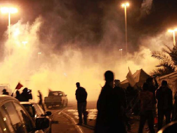 Protesters and tear gas in Pearl Square 