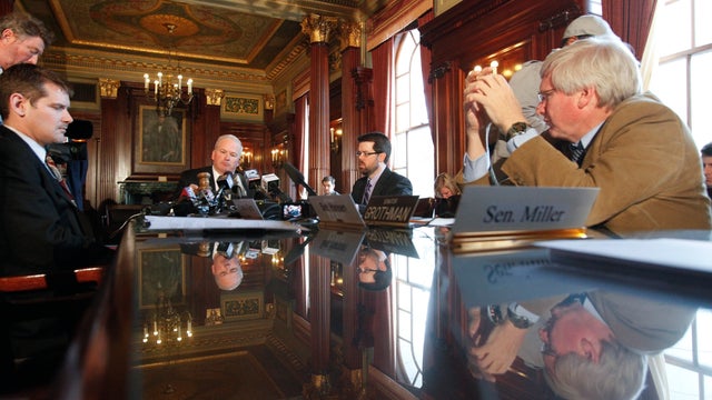 Wisconsin politicans discuss budget 