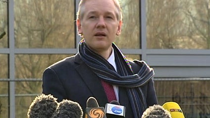 Wikileaks founder Julian Assange speaks to the press 