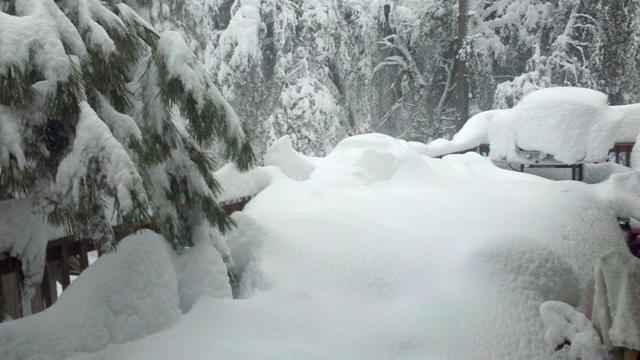 colfax-snow-outside-the-mckelvy-home.jpg 