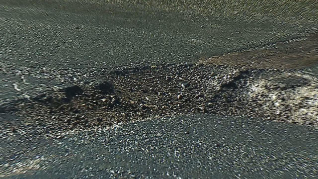 pothole3.jpg 