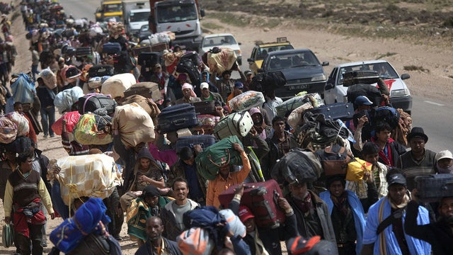 Men from Bangladesh head to refugee camp 