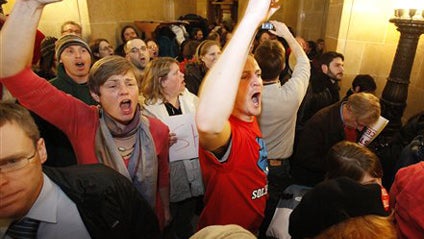 wis_protesters.jpg 