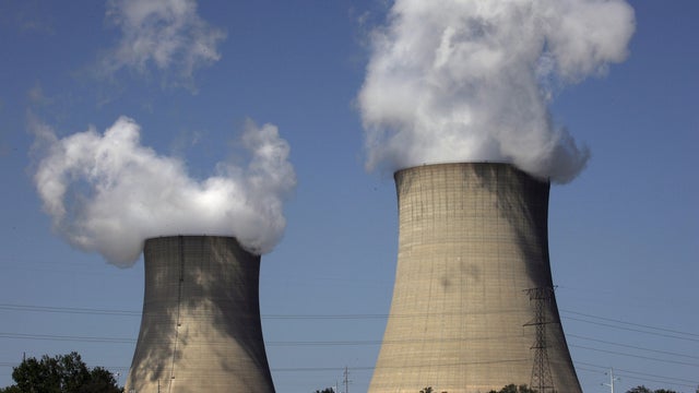 nuclear_plant_102933691.JPG 