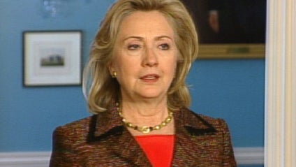 hillary_grab1_424x318.jpg 