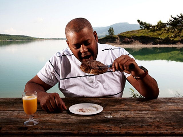 eating_steak_iStock_0000103.jpg 