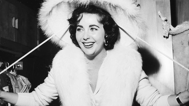 Elizabeth Taylor shops in Las Vegas on March 7, 1956. 