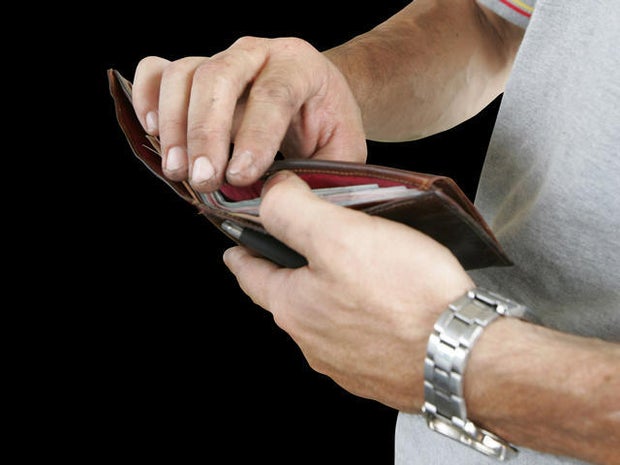 Instant karma for wallet thief who loses own wallet, say cops 