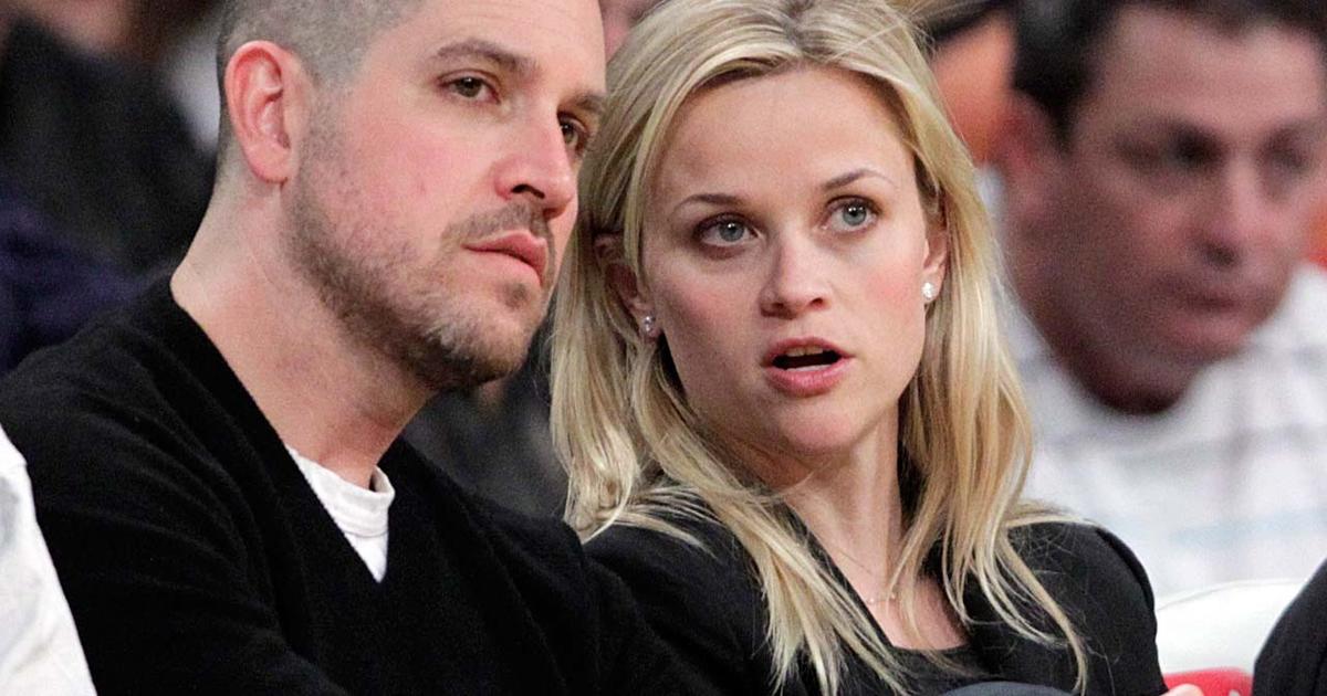 Reese Witherspoon with Jim Toth announces divorce