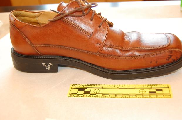 item-40-left-shoe-overall-b.jpg 