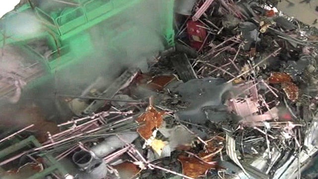 Aerial view of Fukushima Dai-ichi plant's Unit 4 reator 