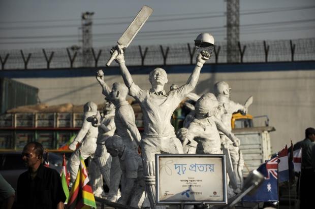statues-of-cricketers.jpg 