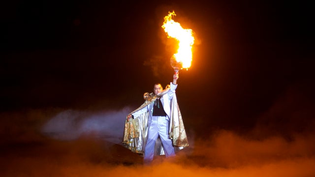 North Korean magic show 