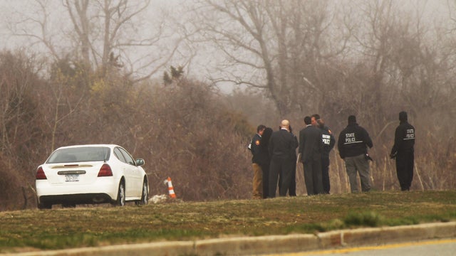 Teeth found in latest NY search for beach remains 