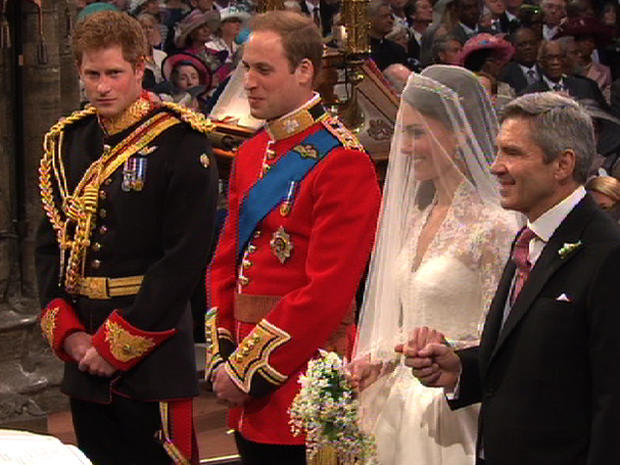 Prince William and Kate Middleton at altar 