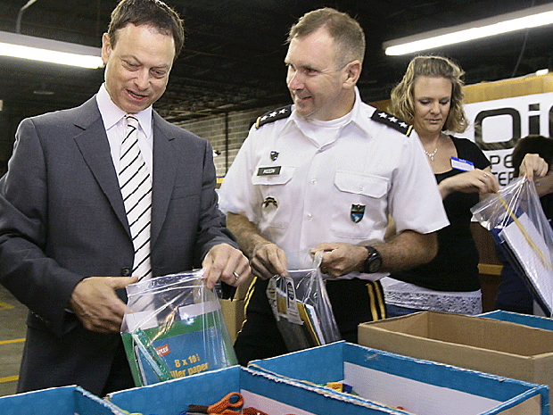 004-sinise.gif 