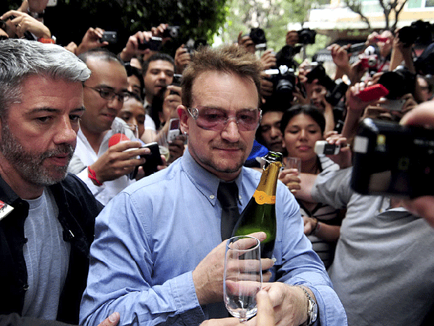 016-bono.gif 