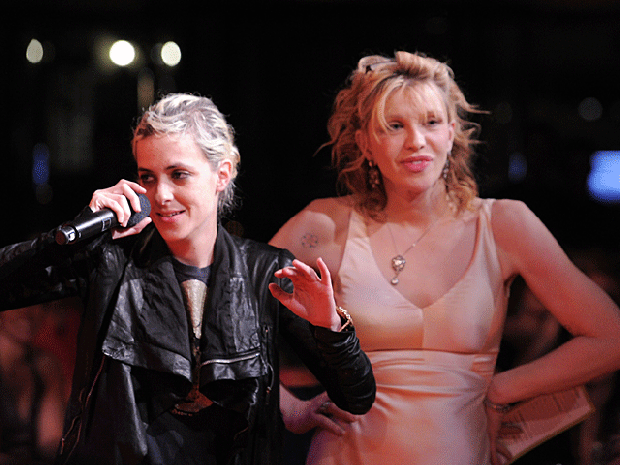 017-J-SAM-and--courtney.gif 
