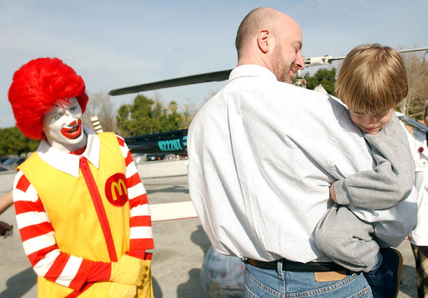 Ronald McDonald Visits Children in Hospital 