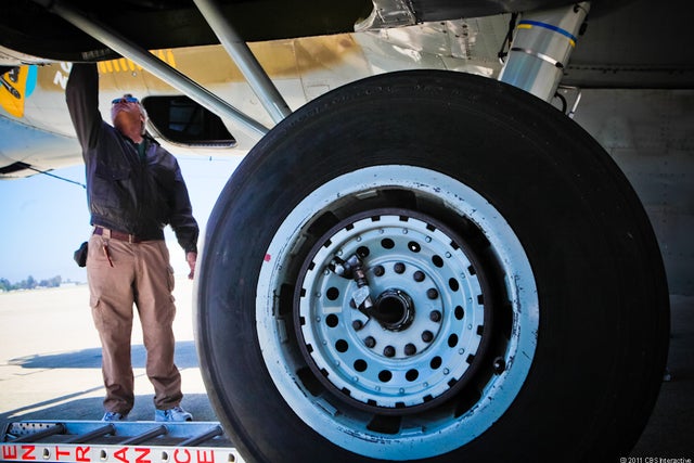Enormous tires on B-17 