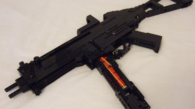 Awesome Lego machine gun made out of Legos 