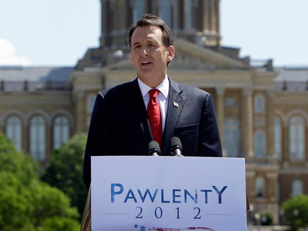 Former Minnesota Governor Tim Pawlenty speaks during a town hall meeting