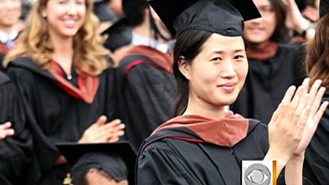 es_0527_GRAD_SPEECHES.jpg 