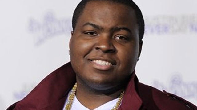 In a Feb. 8, 2011 file photo Sean Kingston arrives at the premiere of the documentary film "Justin Bieber: Never Say Never," in Los Angeles. 