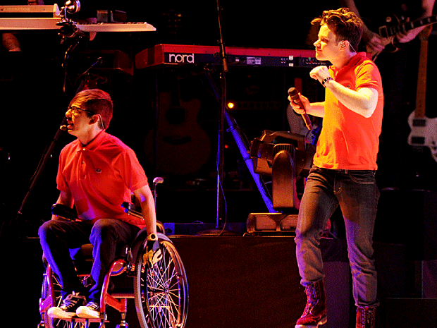 023-glee.gif 