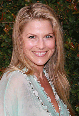 011-chanel-ali-larter.gif 