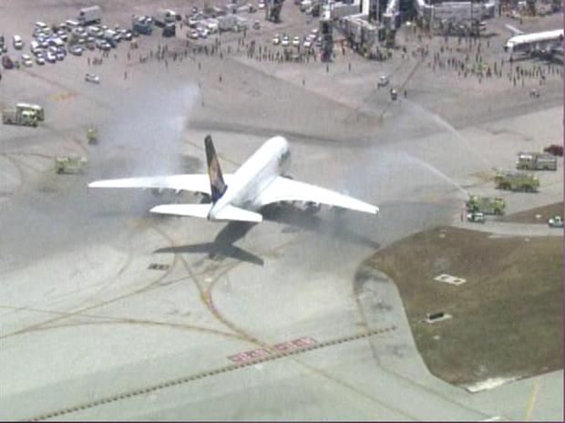 Airbus A-380 Lufthansa Lands At MIA12 
