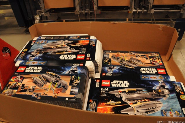 24-Pa-Flat_Star_Wars_boxes.jpg