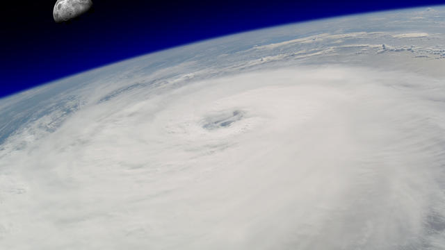hurricane-eye-from-space1.jpg 