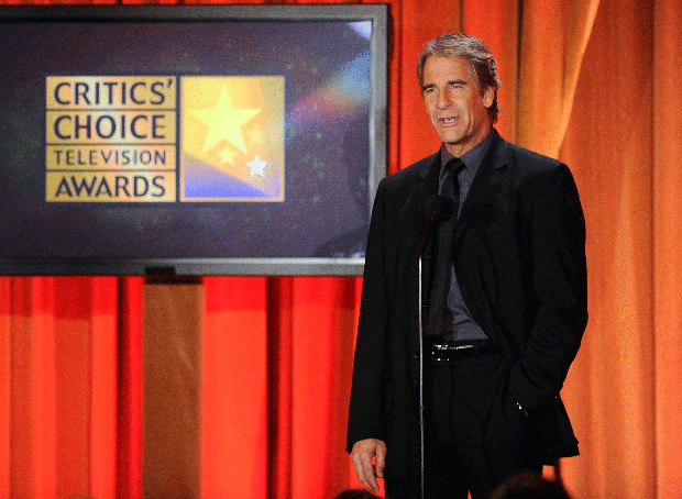 014-CRITICS-BAKULA.gif 
